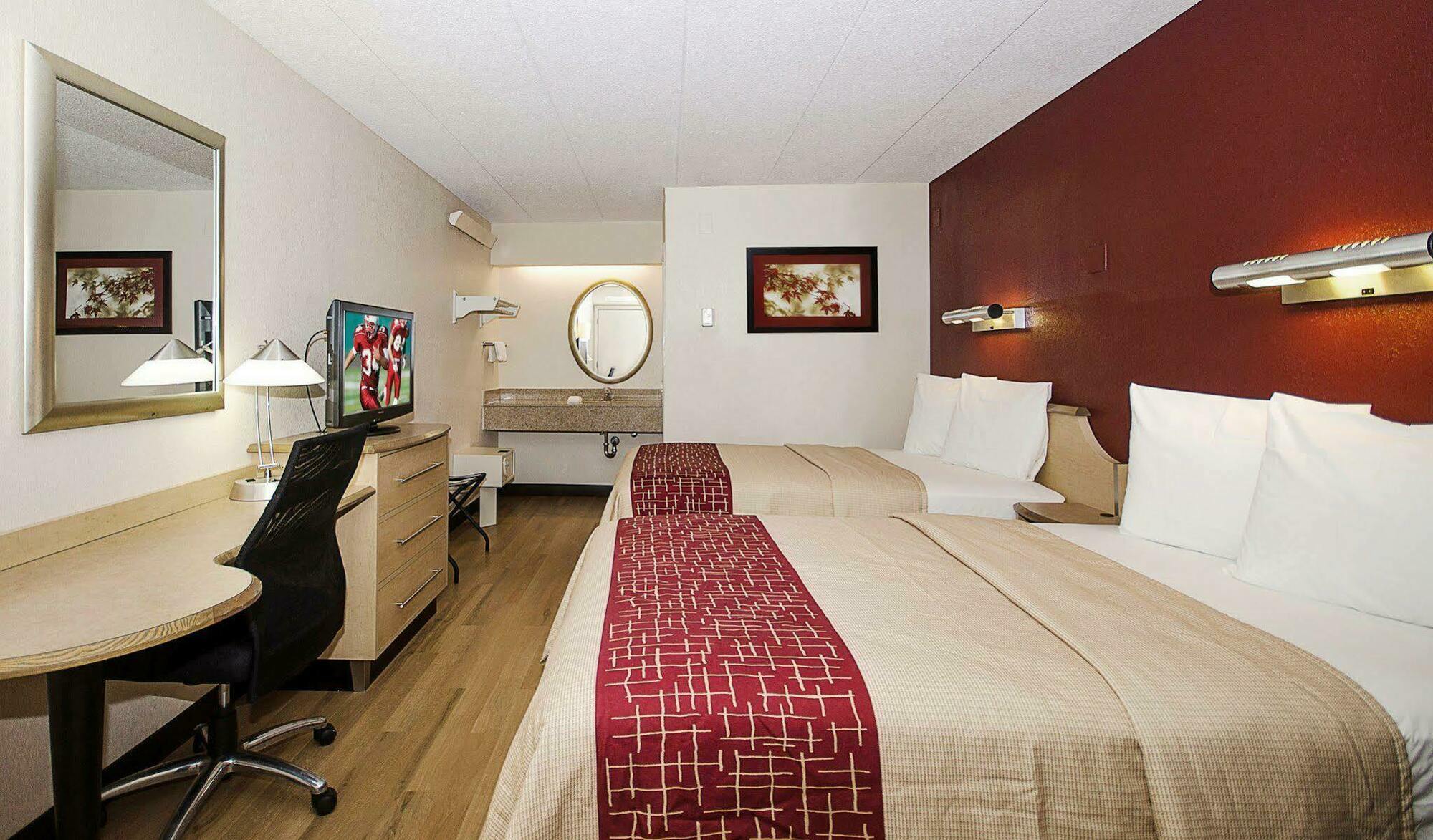 Red Roof Inn Asheville - Biltmore West Экстерьер фото